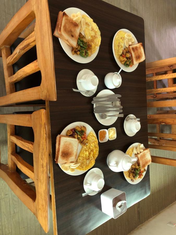 Nayagaun Village Resort ナガルコット エクステリア 写真