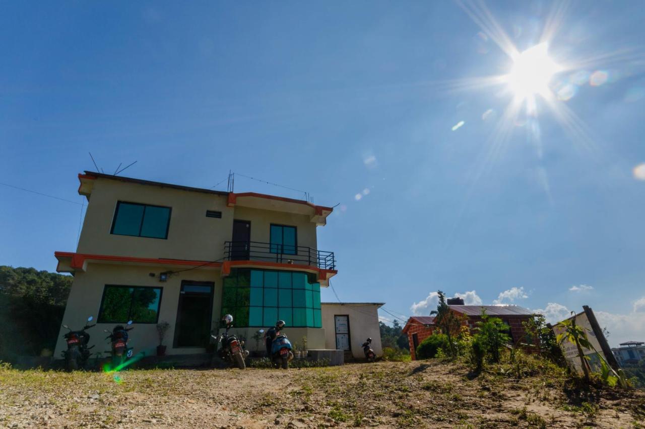 Nayagaun Village Resort ナガルコット エクステリア 写真