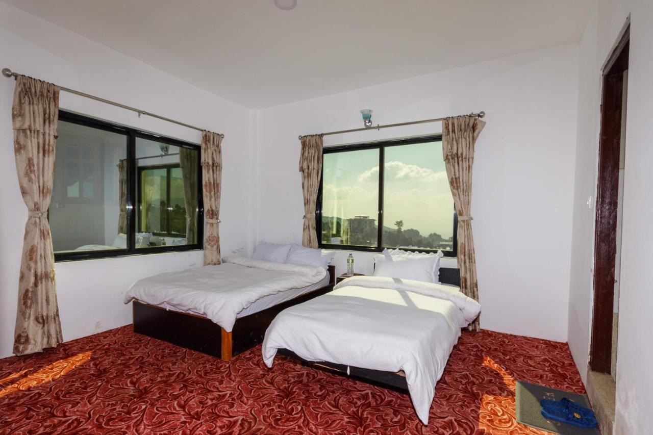 Nayagaun Village Resort ナガルコット エクステリア 写真